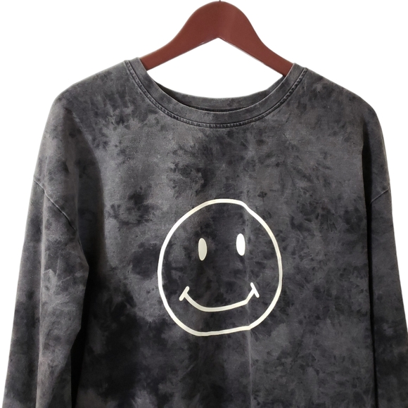 Hayden Smiley Face Print Washed Gray Long Sleeve Knit Top Sweatshirt Small - Picture 2 of 10